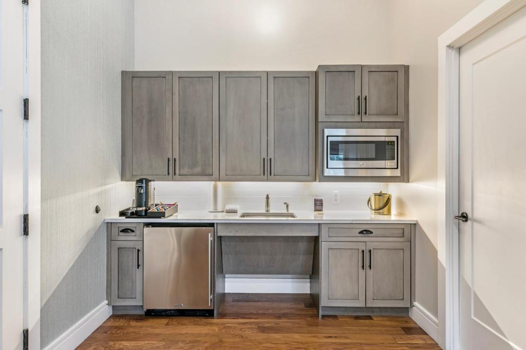 Photo of Kitchen in East Garden City
