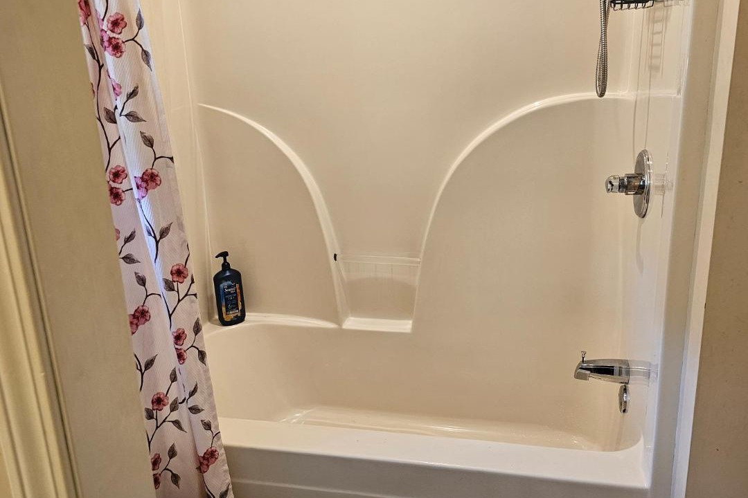 Photo of Bathroom in Becker
