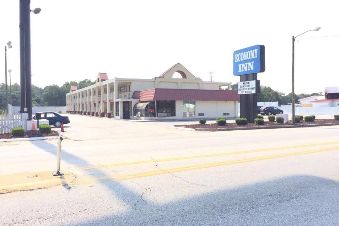 Photo of Others in Dillon