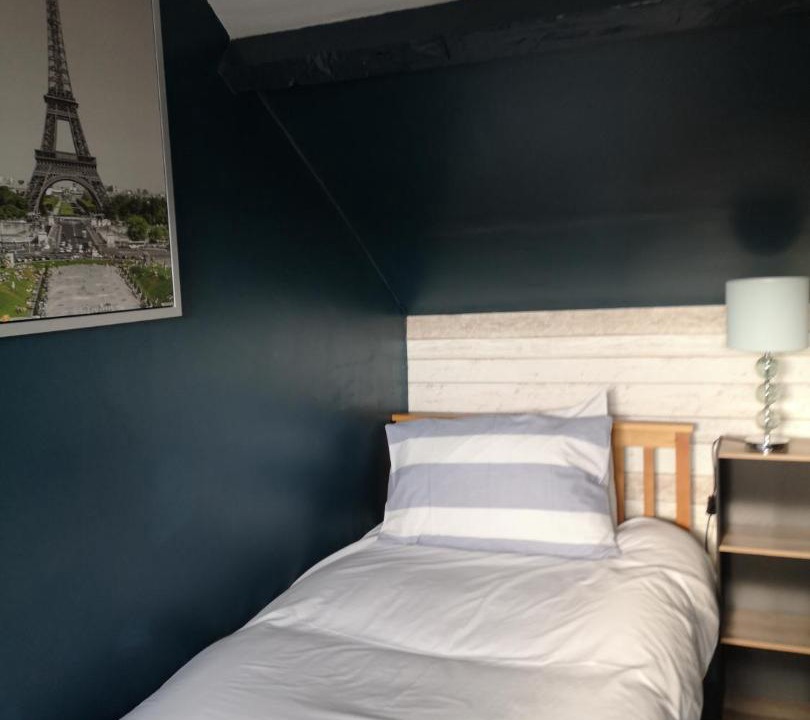 Photo of Others in Wing