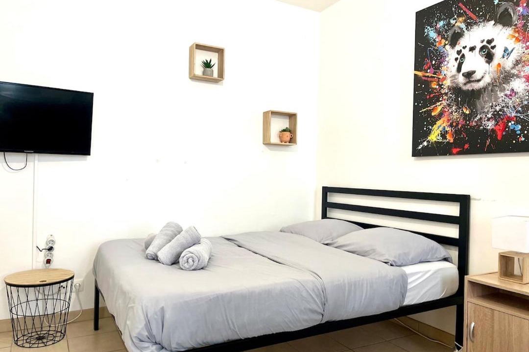 Photo of Bedroom in Villeneuve-sur-Yonne