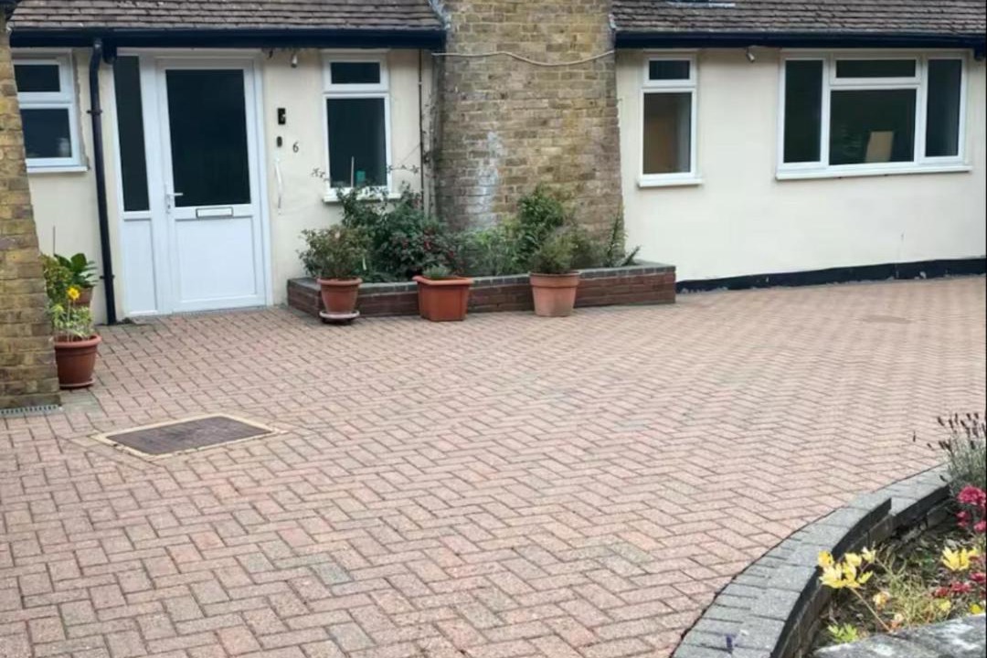 Photo of Others in Pinner