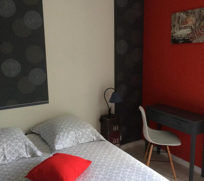 Photo of Bedroom in Neuville-de-Poitou