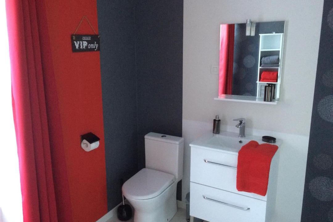 Photo of Bathroom in Neuville-de-Poitou