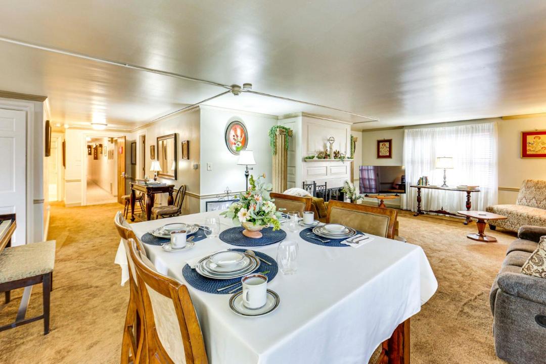 Photo of Others in Elizabeth