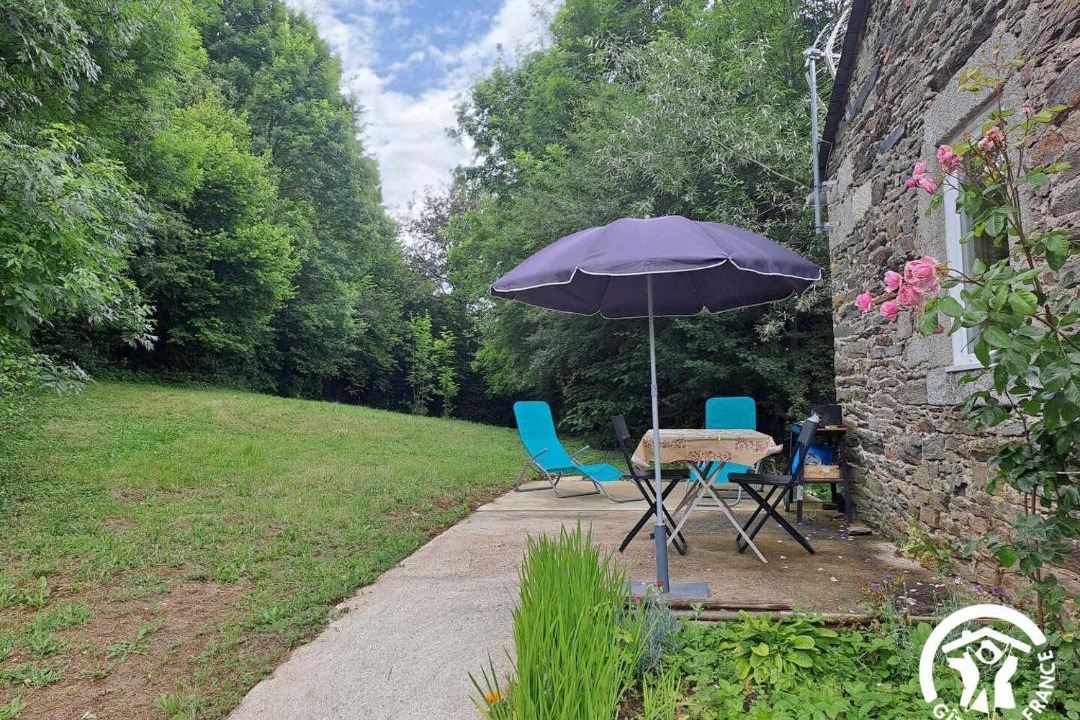 Photo of Others in Le Bez