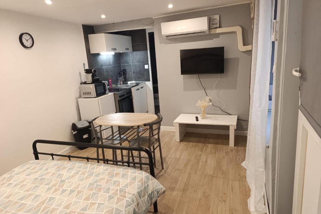 Photo of Others in Sedan