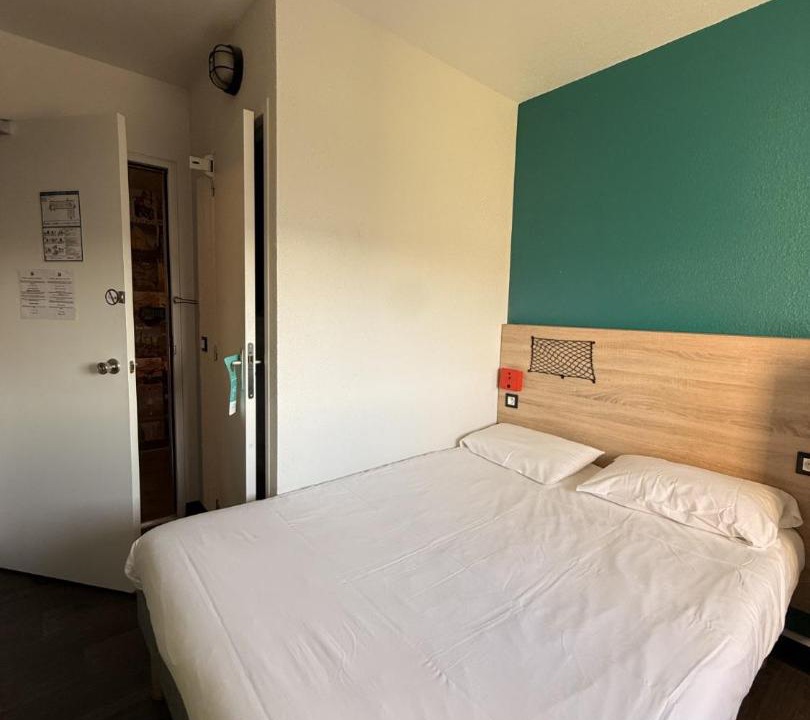 Photo of Bedroom in Plougastel-Daoulas
