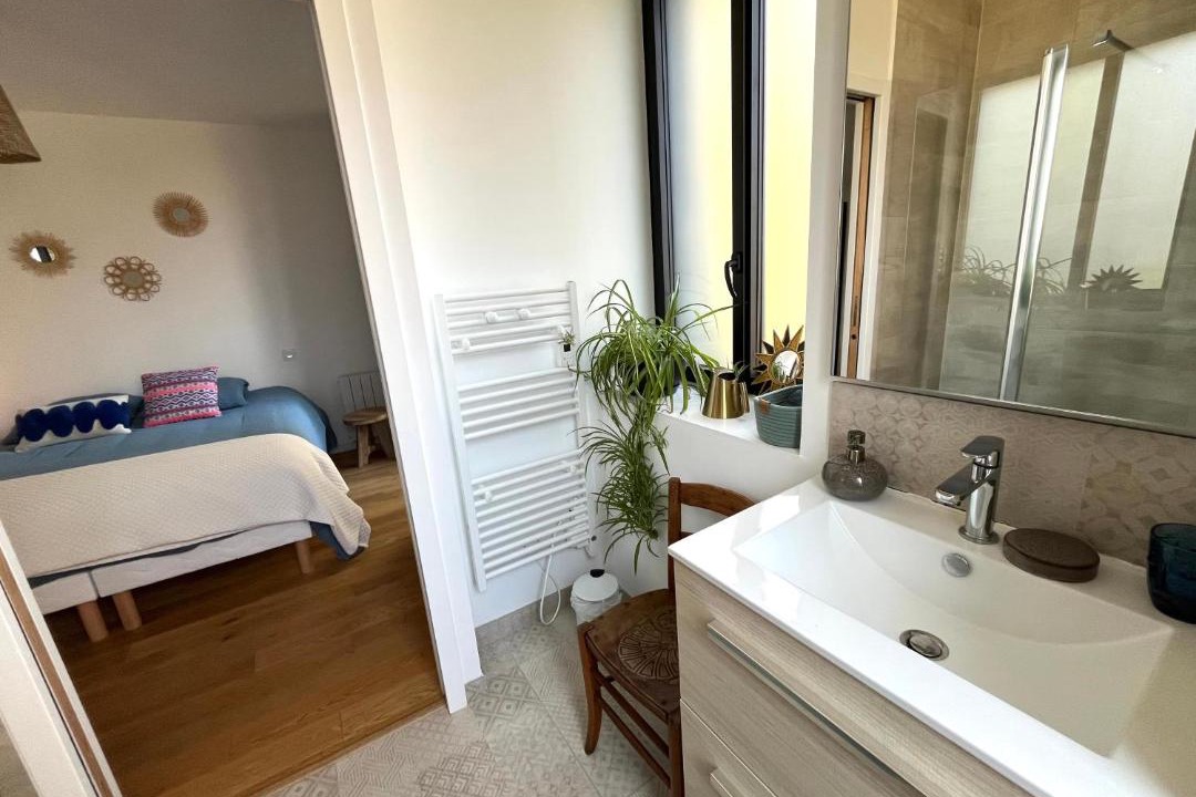 Photo of Others in Les Iffs