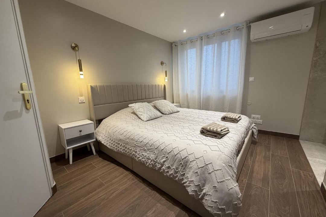 Photo of Bedroom in Fontaine-Notre-Dame