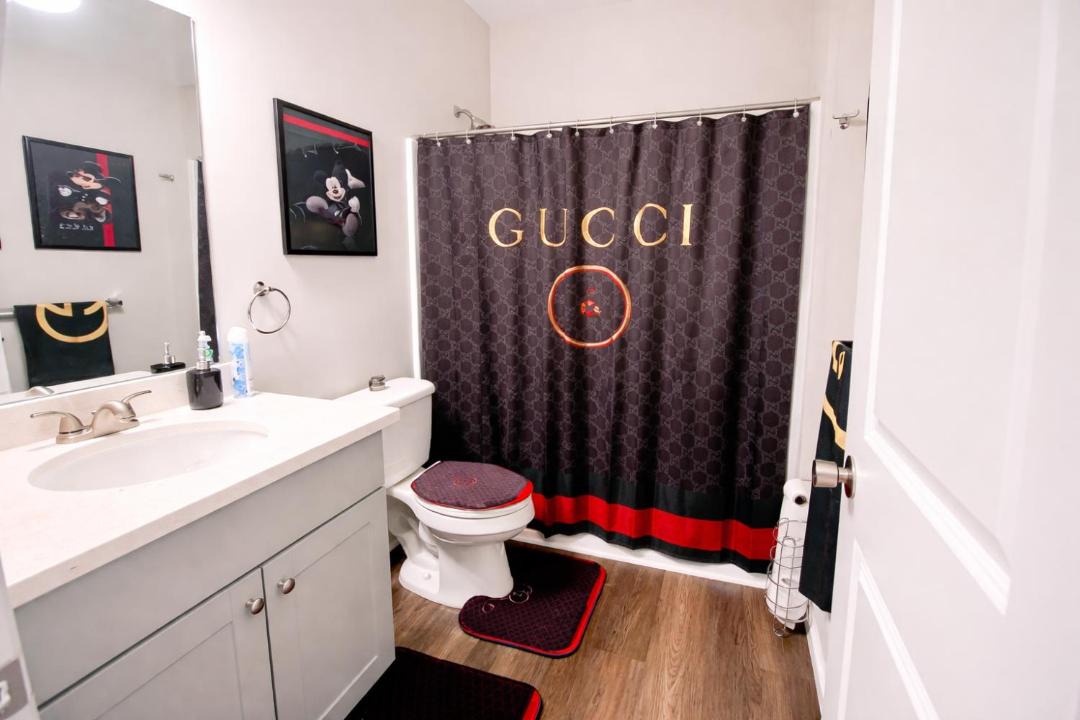 Photo of Others in Stockbridge