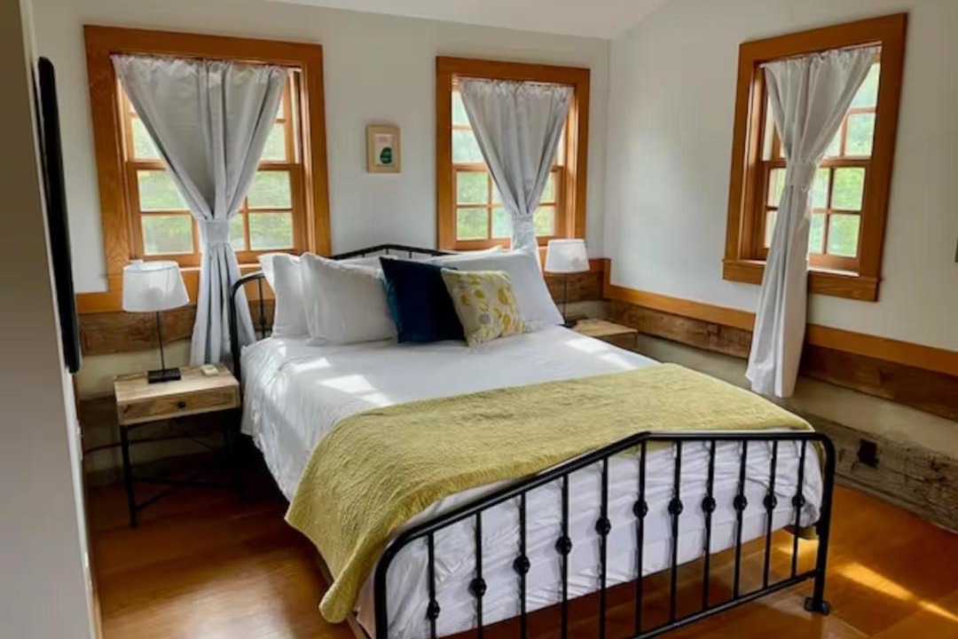 Photo of Bedroom in Dyke