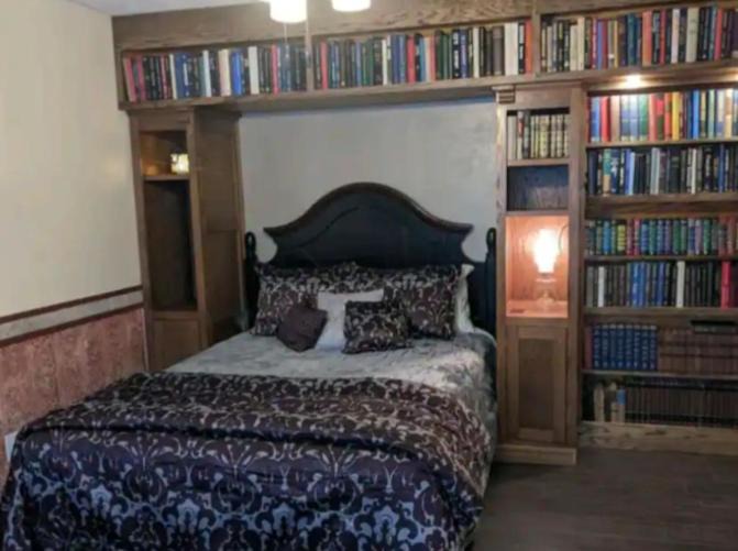 Photo of Others in Shelley