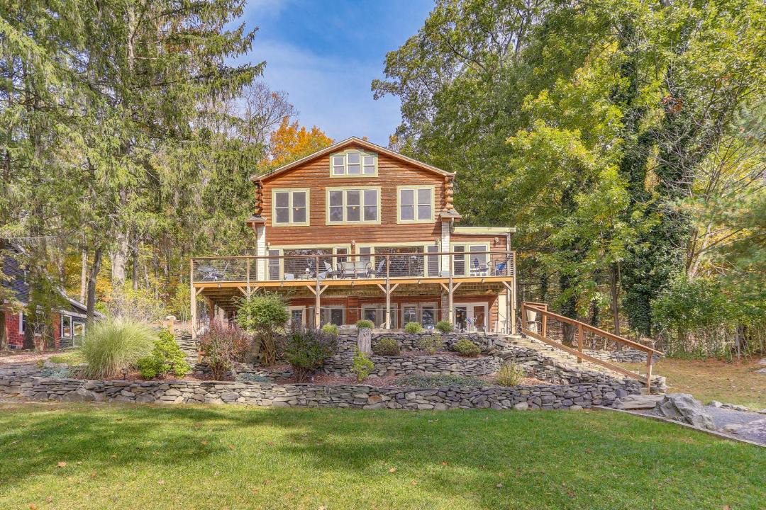 Photo of Others in Hawley