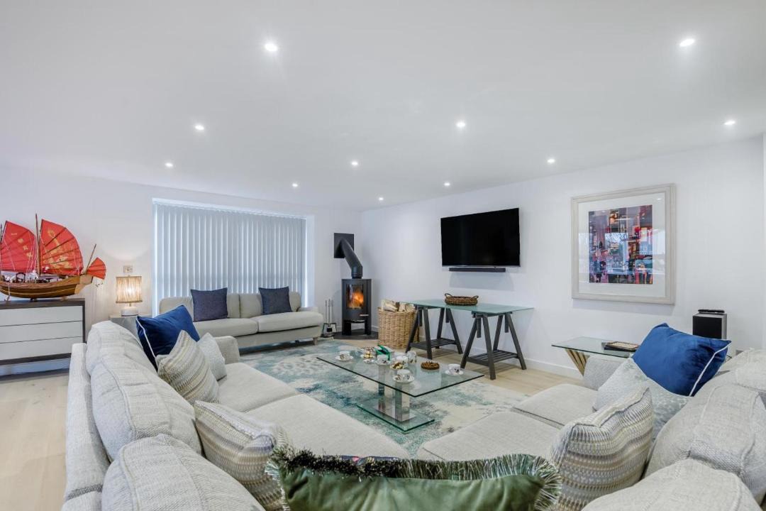 Photo of Livingroom in Pershore