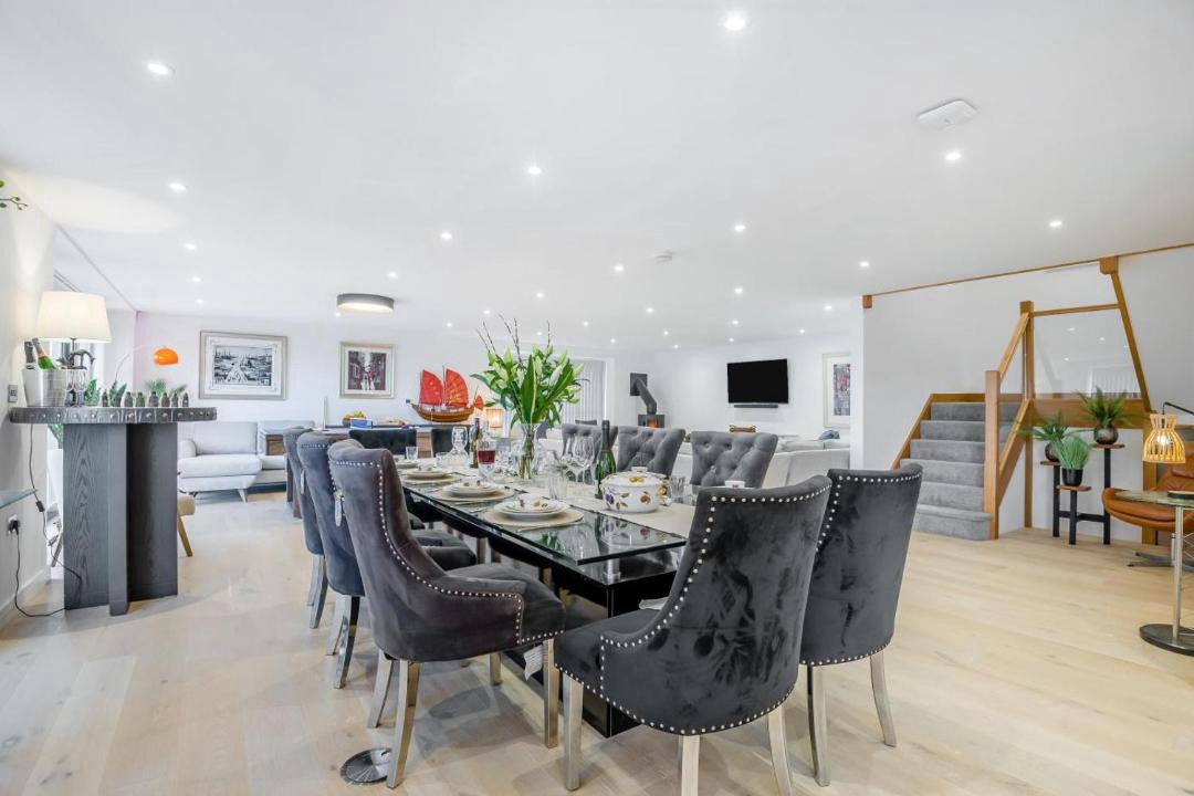 Photo of Others in Pershore