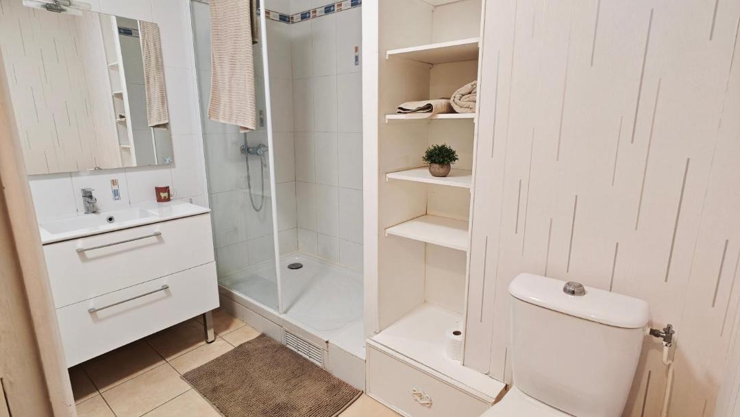 Photo of Bathroom in Plaisir