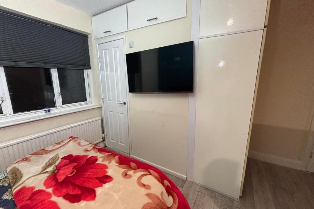 Photo of Others in Kenton West