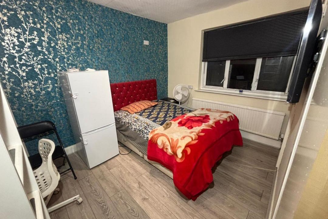 Photo of Others in Kenton West