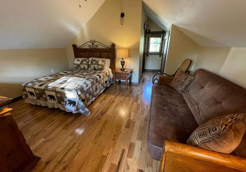 Photo of Others in Hunter