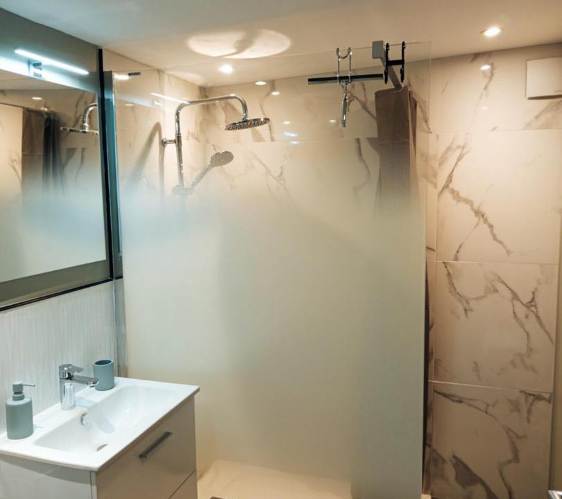 Photo of Bathroom in Auby