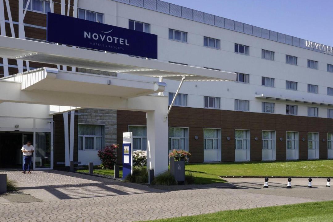 Photo of Others in Magny-les-Hameaux