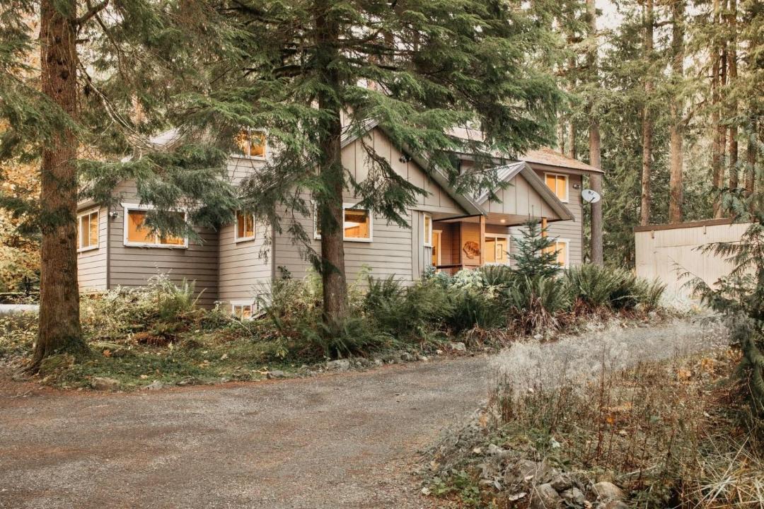 Photo of Others in Warnick