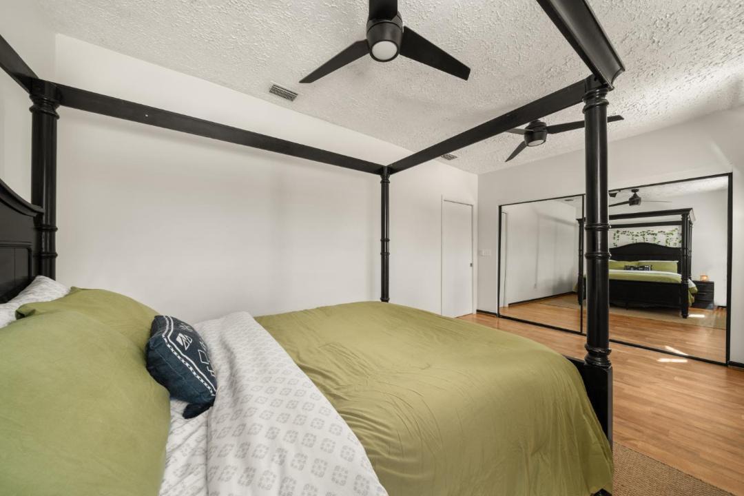 Photo of Bedroom in Sebring