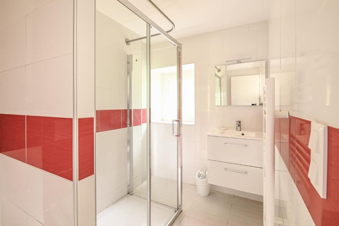 Photo of Bathroom in Ryes