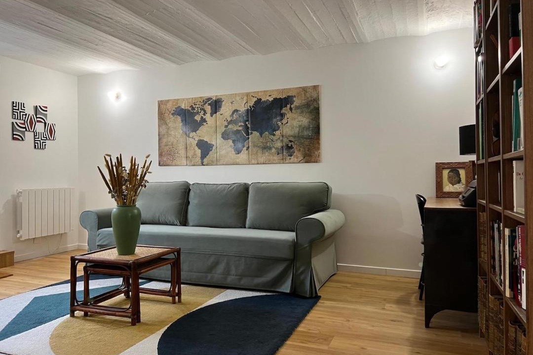 Photo of Livingroom in Houilles