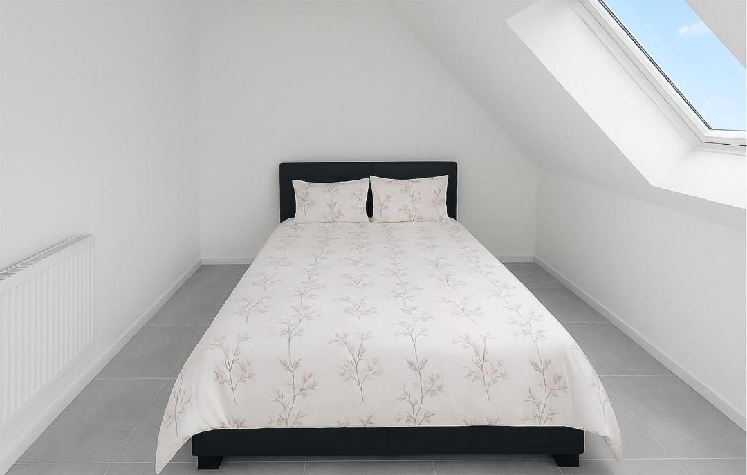 Photo of Bedroom in Elbeuf-sur-Andelle