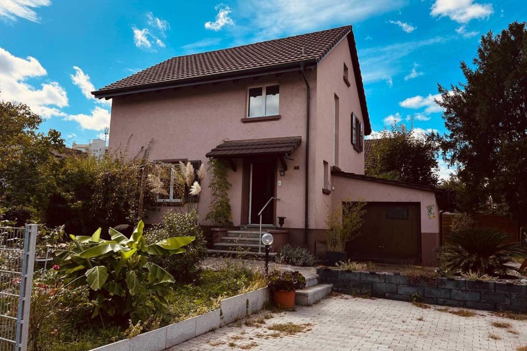 Photo of Others in Augst