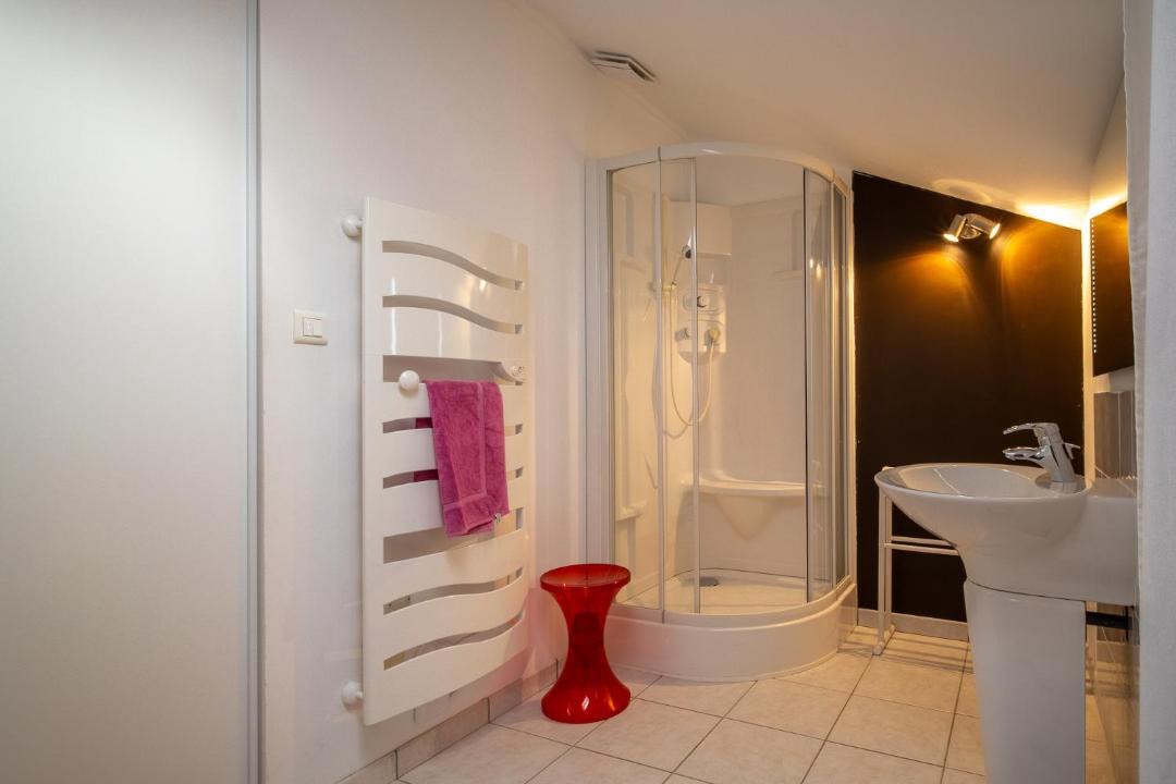 Photo of Bathroom in Senouillac