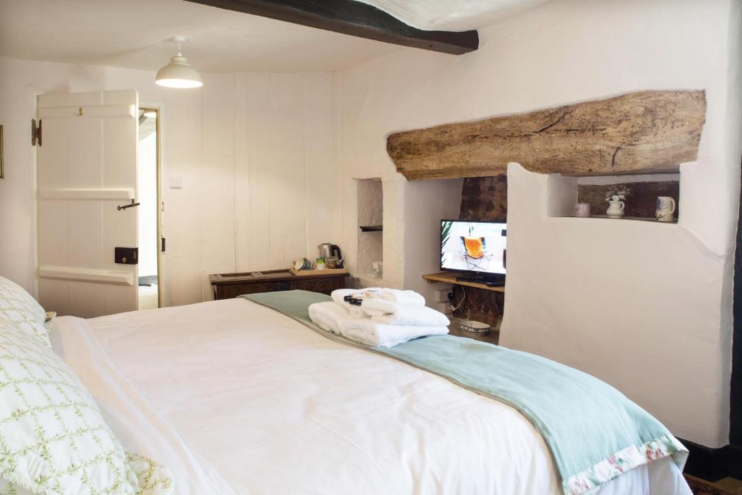 Photo of Bedroom in Walford