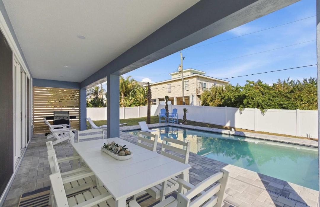Photo of Patio Balcony in Marineland Acres