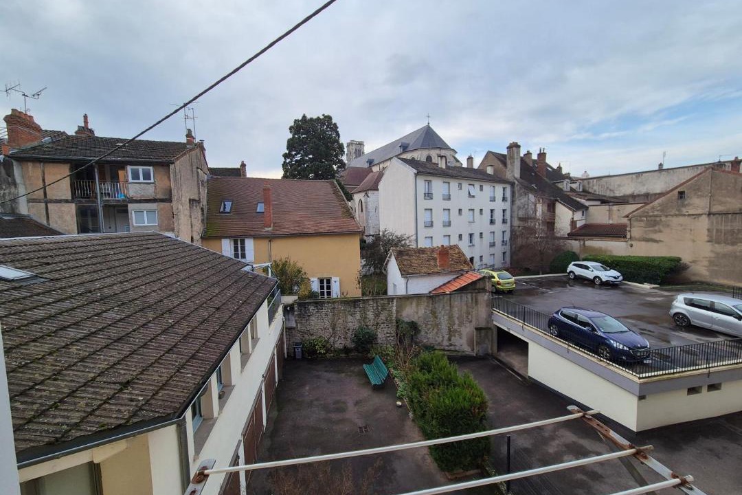 Photo of Others in Centre