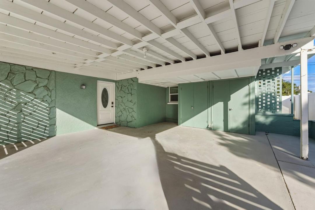 Photo of Patio Balcony in South Pinellas Community Council