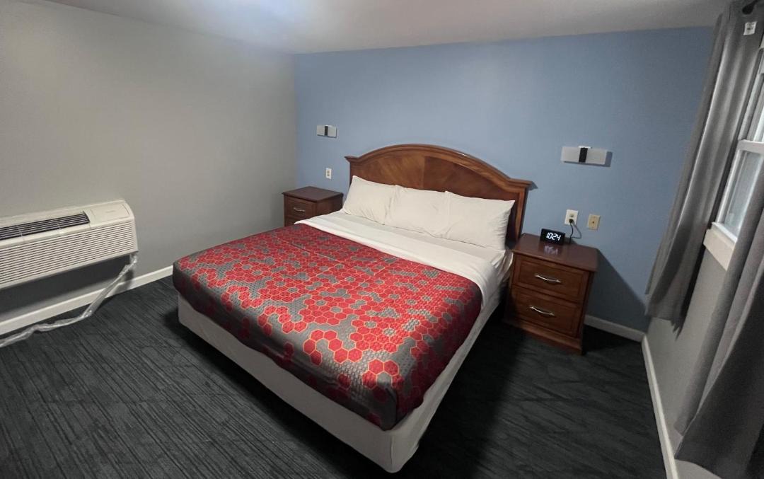 Photo of Others in Chaplin