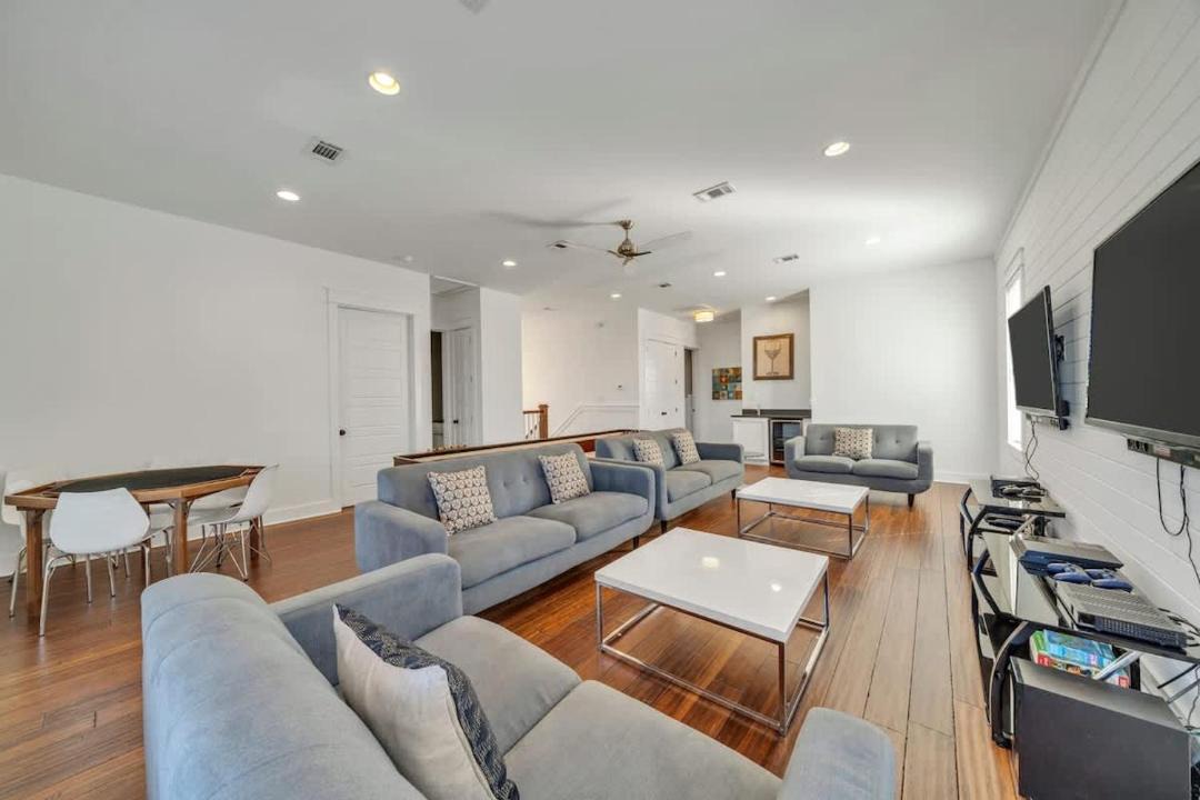 Photo of Others in Frangista Beach