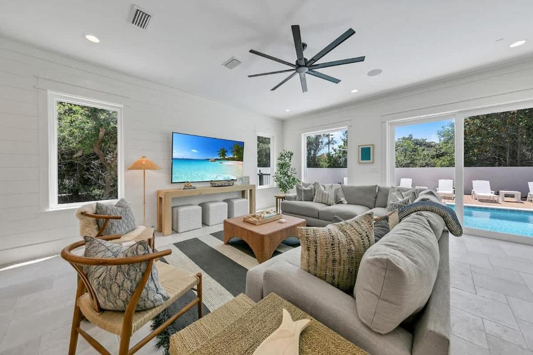 Photo of Others in Frangista Beach