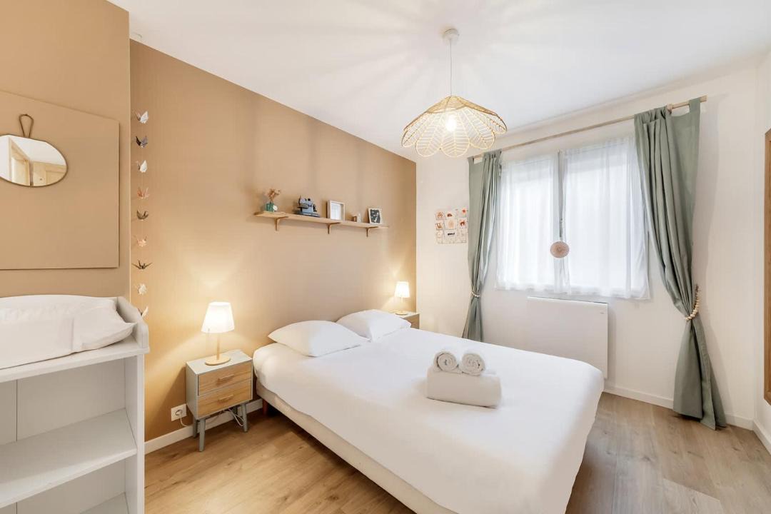 Photo of Bedroom in Saint-Coulomb