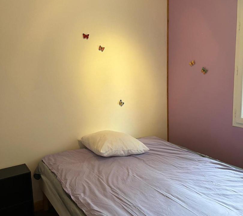 Photo of Bedroom in Colombes