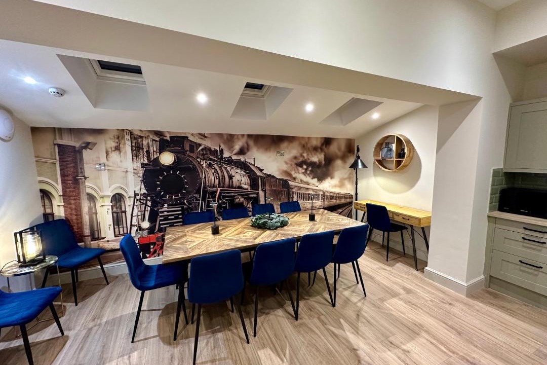 Photo of Others in Wordsley