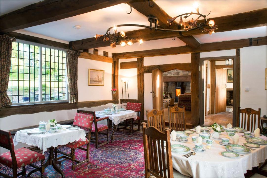 Photo of Others in Walford