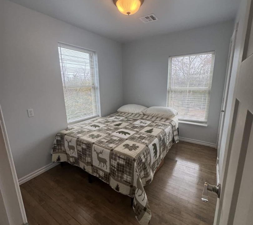Photo of Bedroom in Cookson