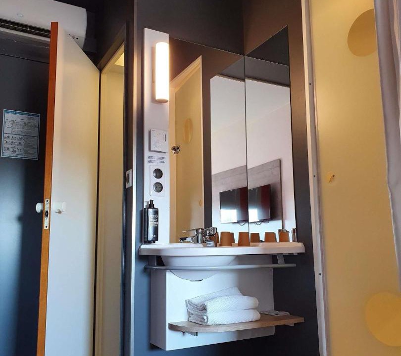 Photo of Others in Saint-Lo