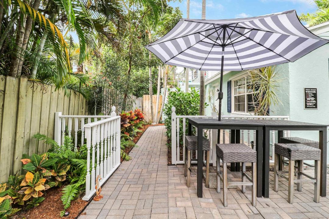 Photo of Patio Balcony in Flamingo Parks