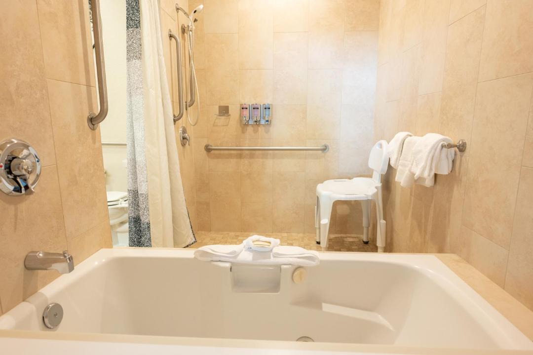 Photo of Others in Downtown Leavenworth