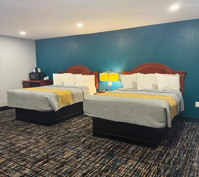 Photo of Bedroom in Scottsburg