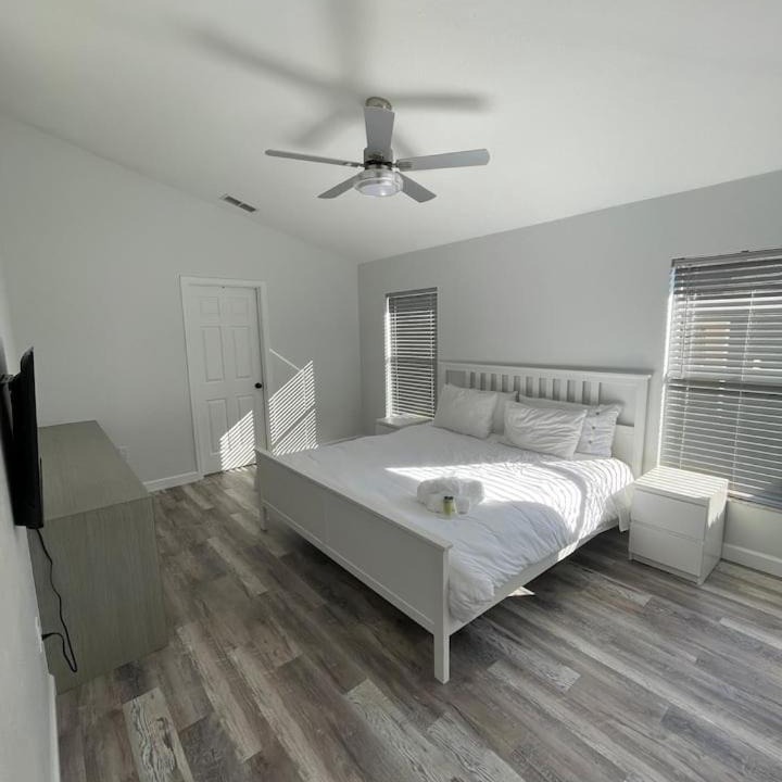 Photo of Bedroom in Florida Pines